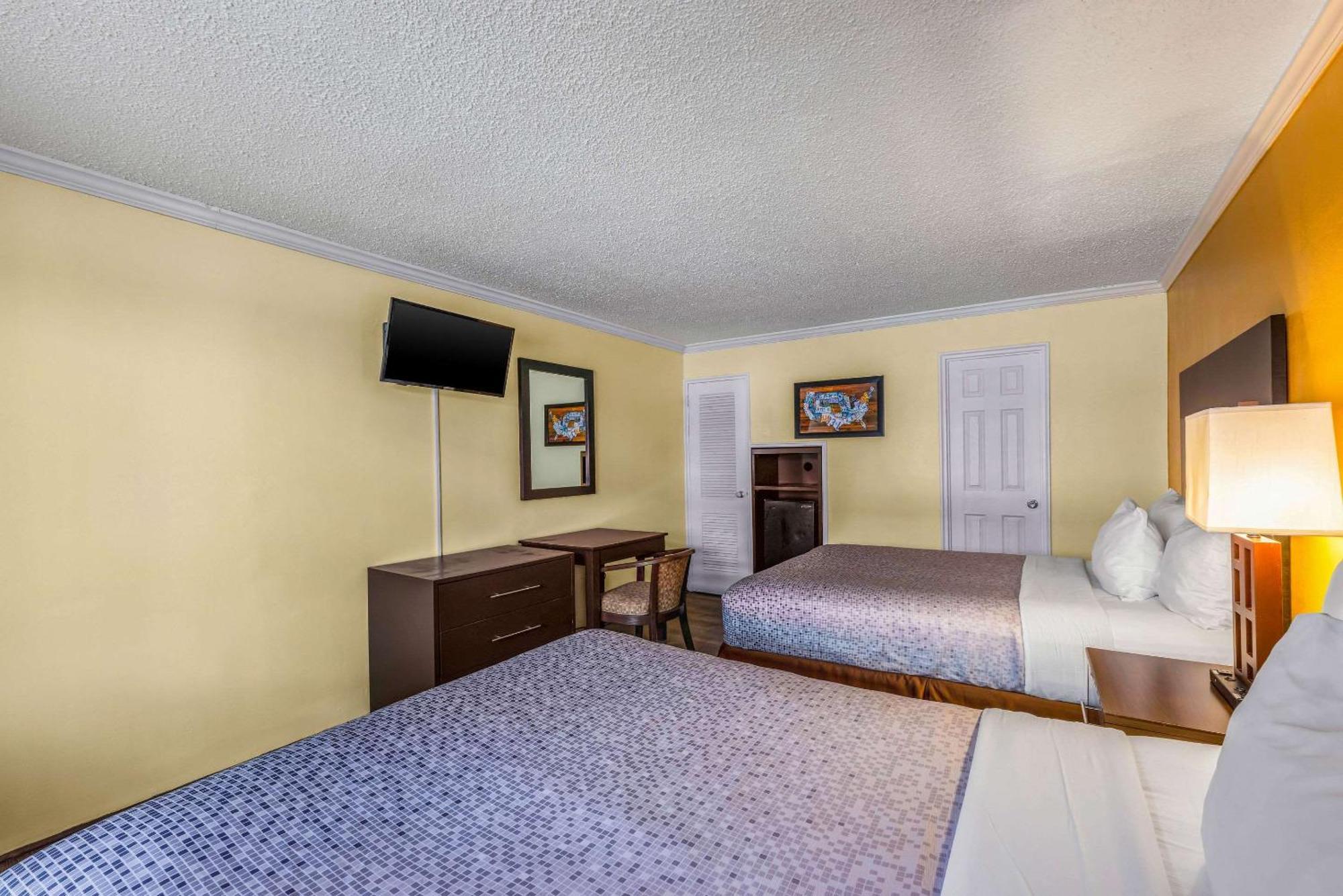 Standard Double Room Two Double Beds Non Smoking